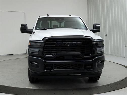 2025 RAM 2500 Tradesman Crew Cab 4x4 6'4' Box