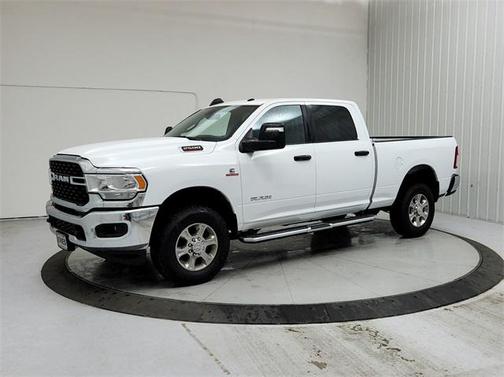 2023 RAM 2500 Big Horn Crew Cab 4x4 6'4' Box