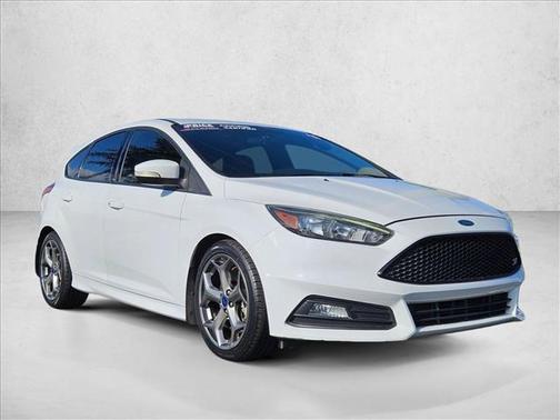 2017 Ford Focus ST 