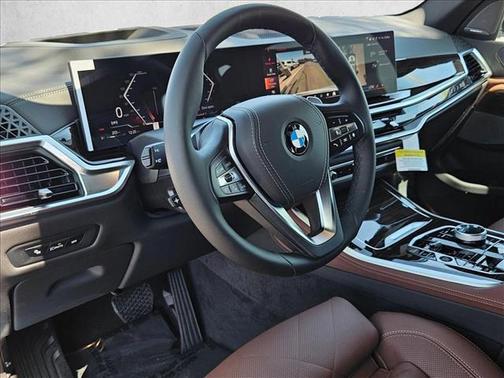 Mineral White Metallic 2026 BMW X5 xDrive40i