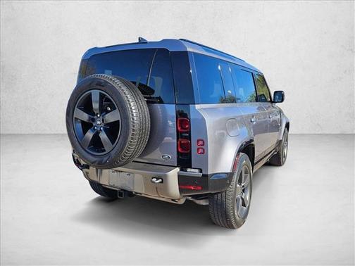 2022 Land Rover Defender 110 X-Dynamic HSE