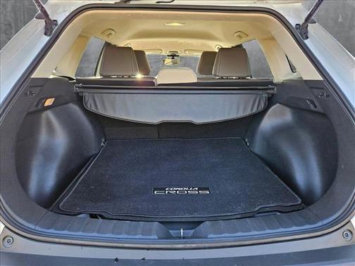 2022 Toyota Corolla Cross XLE