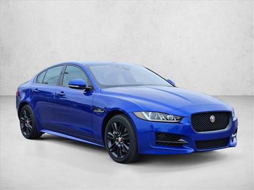 2018 Jaguar XE 25t R-Sport