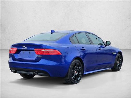 2018 Jaguar XE 25t R-Sport