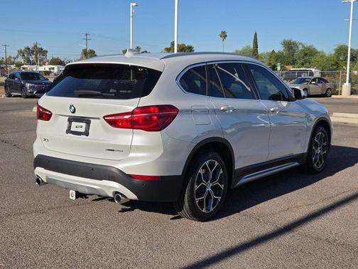 Mineral White Metallic 2021 BMW X1 xDrive28i