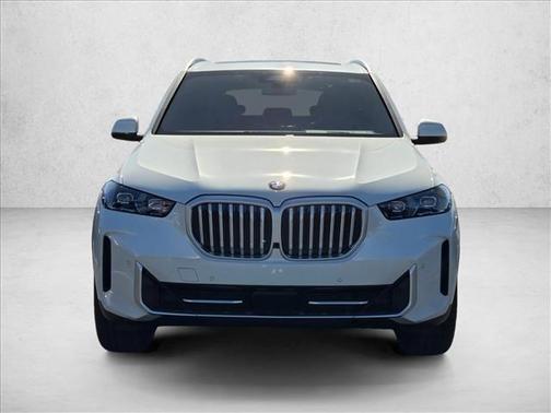 Mineral White Metallic 2026 BMW X5 sDrive40i