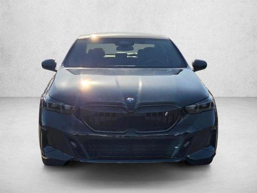 Black Sapphire Metallic 2026 BMW i5 xDrive40