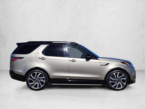 2024 Land Rover Discovery P360 Metropolitan Edition