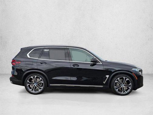 Black Sapphire Metallic 2025 BMW X5 PHEV xDrive50e