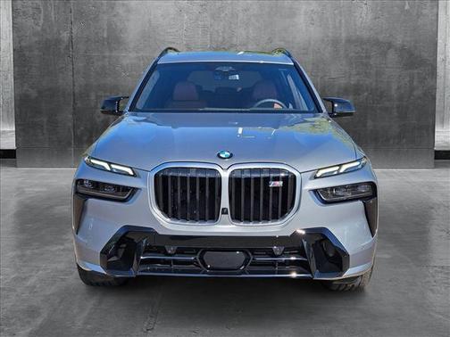 2026 BMW X7 M60i