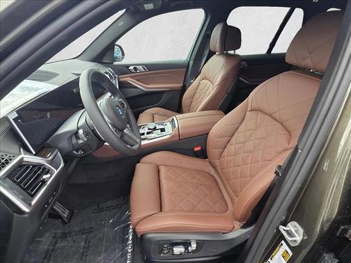 Manhattan Green Metallic 2026 BMW X5 PHEV xDrive50e