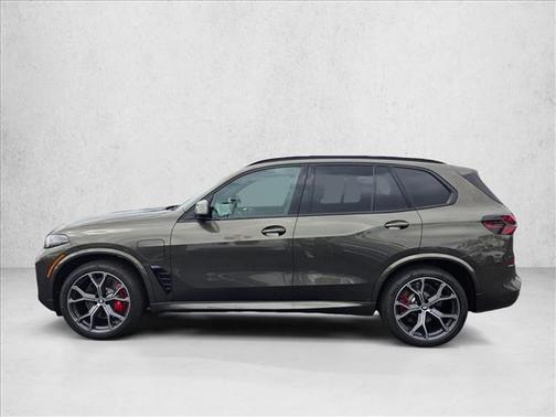 Manhattan Green Metallic 2026 BMW X5 PHEV xDrive50e