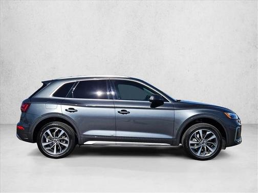2022 Audi Q5 45 S line Premium