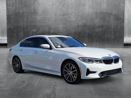 2022 BMW 330 330i