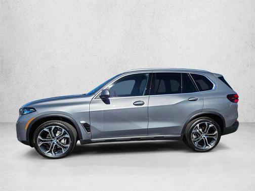 Skyscraper Grey Metallic 2026 BMW X5 sDrive40i