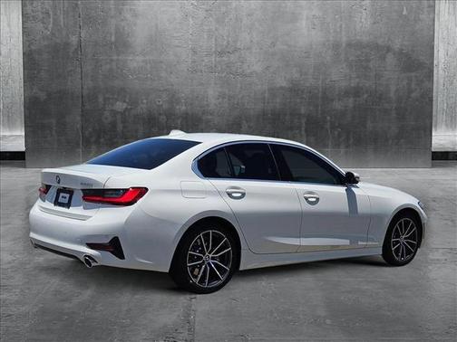 2019 BMW 330 330i