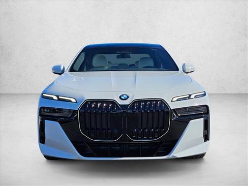 2026 BMW 760 xDrive
