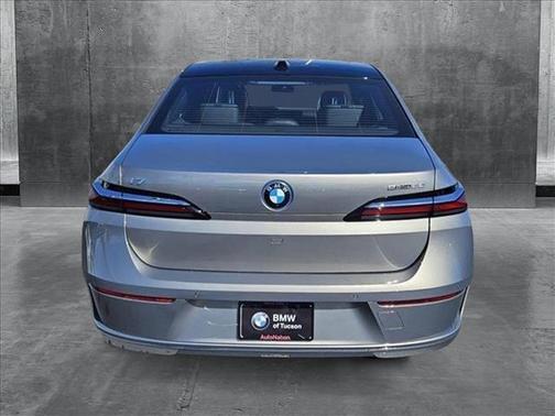 2024 BMW i7 eDrive50