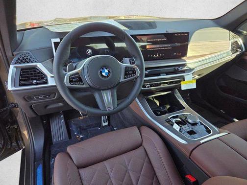 Manhattan Green Metallic 2026 BMW X5 xDrive40i