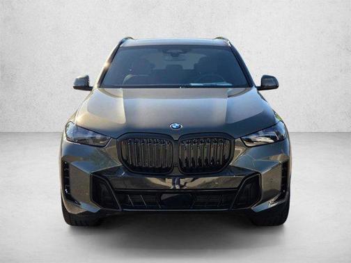 Manhattan Green Metallic 2026 BMW X5 xDrive40i