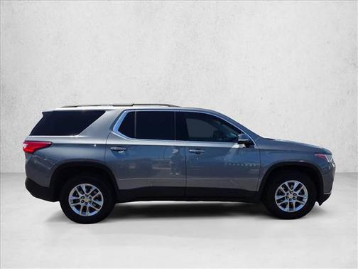 Satin Steel Metallic 2020 Chevrolet Traverse LT Cloth