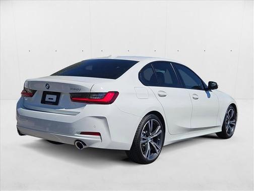 2023 BMW 330 330i