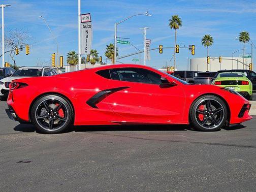 2022 Chevrolet Corvette Stingray w/2LT