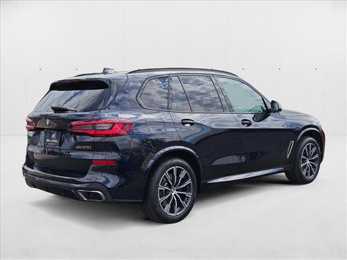 2021 BMW X5 M50i