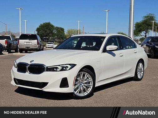 Alpine White 2024 BMW 330e 330e