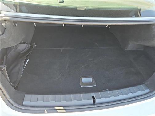 Alpine White 2024 BMW 330e 330e