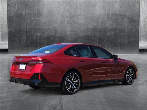 2024 BMW i5 M60