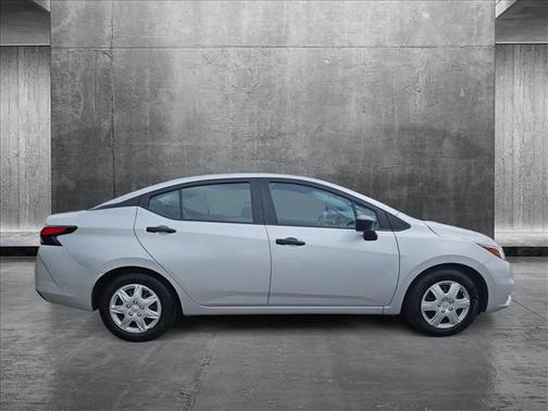 2022 Nissan Versa 1.6 S
