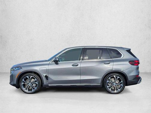 Skyscraper Grey Metallic 2026 BMW X5 PHEV xDrive50e