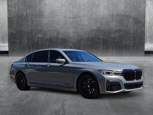 2022 BMW 750 i xDrive