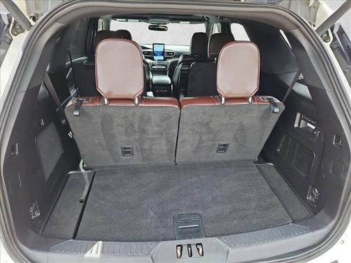 Star White Metallic Tri-Coat 2020 Ford Explorer Platinum