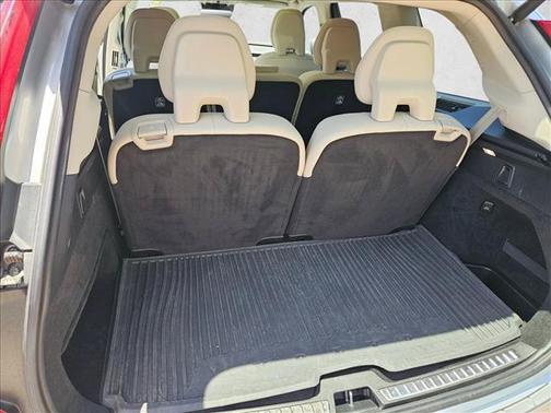 Bright Silver Metallic 2022 Volvo XC90 T6 Inscription