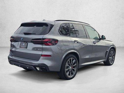 Skyscraper Grey Metallic 2026 BMW X5 PHEV xDrive50e