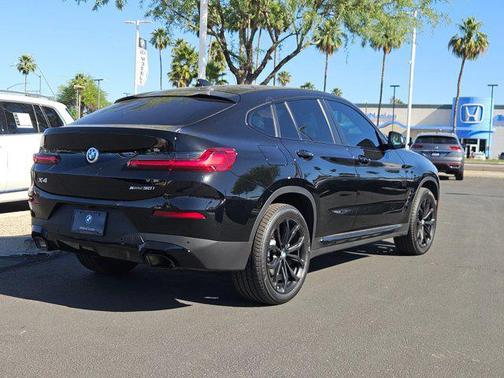 Jet Black 2025 BMW X4 xDrive30i