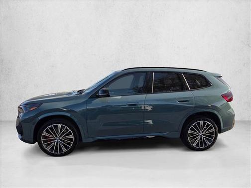 Cape York Green Metallic 2026 BMW X1 xDrive28i