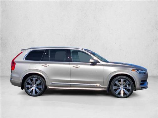 2024 Volvo XC90 Recharge Plug-In Hybrid T8 Ultimate Bright Theme 7-Seater