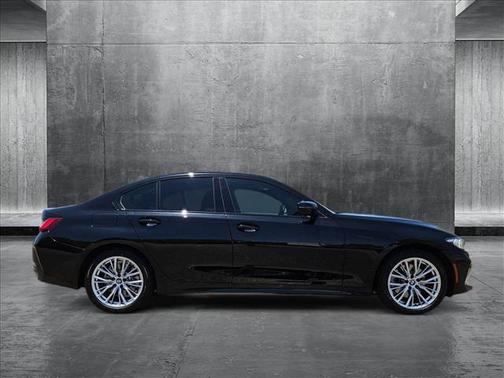2023 BMW 330 330i
