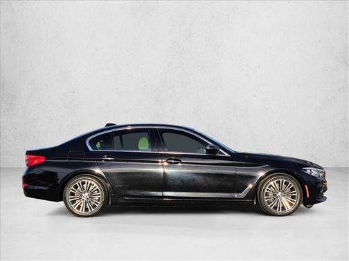 2018 BMW 530 530i