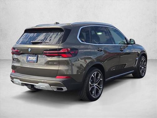 Manhattan Green Metallic 2024 BMW X5 xDrive40i