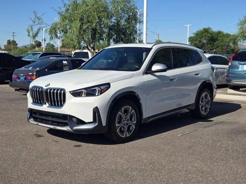 Alpine White 2023 BMW X1 xDrive28i
