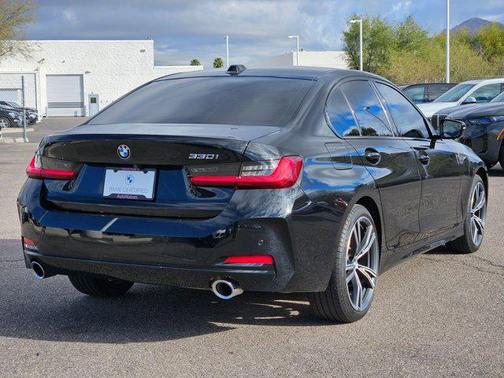 2023 BMW 330 330i