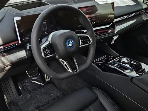 2026 BMW 550e 550e xDrive