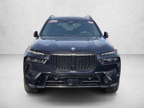 Carbon Black Metallic 2025 BMW X7 xDrive40i