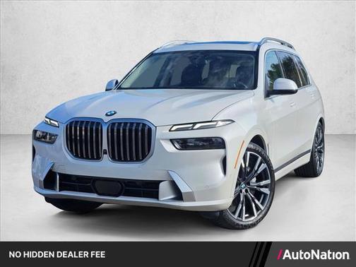 Mineral White Metallic 2023 BMW X7 xDrive40i