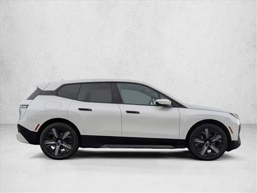 2025 BMW iX xDrive50