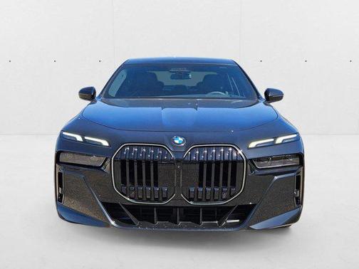 Black Sapphire Metallic 2025 BMW 760 xDrive